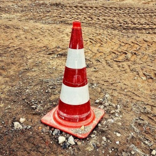 traffic-cones-3082821_1280